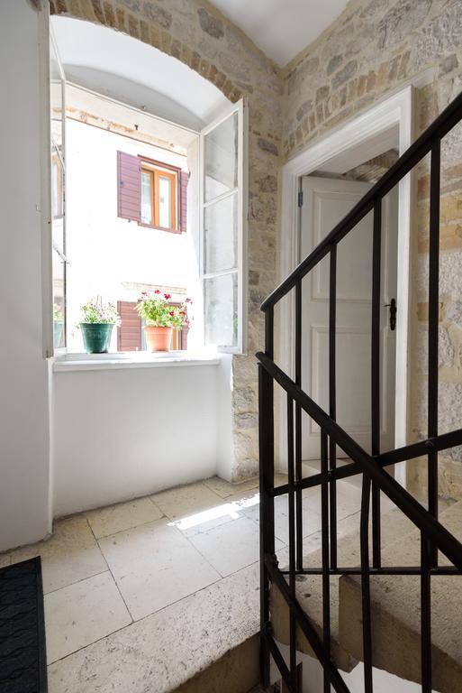 Apartments Kaja Trogir Exteriör bild