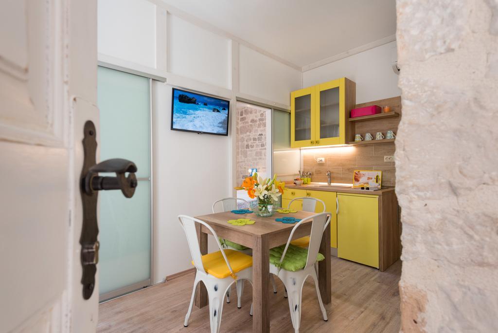 Apartments Kaja Trogir Exteriör bild